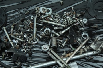 KTM DUKE 125 11-16 БОЛТЫ ВИНТЫ