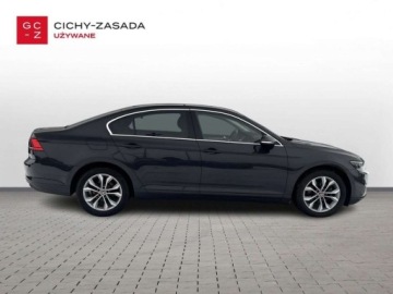 Volkswagen Passat B8 Limousine Facelifting 2.0 TDI SCR 150KM 2021 Volkswagen Passat VatMarzaVirtual CockpithakACC kameraod DealeraRata od 90, zdjęcie 3