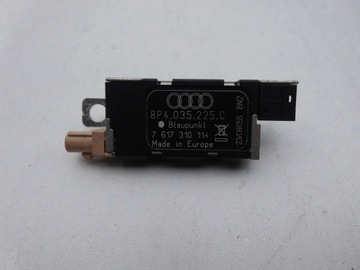 WZMACNIACZ ANTENOWY 8P4035225C AUDI A3 8P
