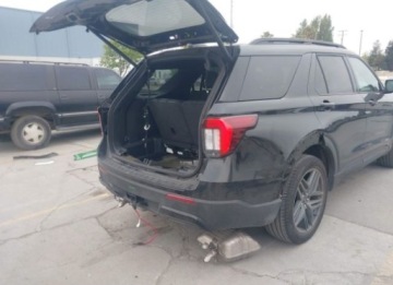 Ford Explorer VI 2025 Ford Explorer 2025r., ST-Line, 2.3L, 4x4, od ubezpieczalni 2.3 Benzyna, zdjęcie 6