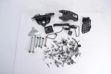 Śruby stelaż wypełnienie YAMAHA YS 125 17-21