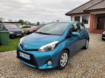Toyota Yaris III Hatchback 5d Hybrid 100KM 2013 TOYOTA YARIS III HYBRID 1.5VVT-I AUTOMAT !!! WARTO !!!, zdjęcie 4