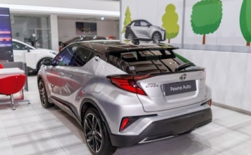 Toyota C-HR I Crossover Facelifting 1.8 Hybrid 122KM 2023 Toyota C-HR 1.8 Hybrid GPF GR Sport 1.8 Hybryda 122KM, zdjęcie 3