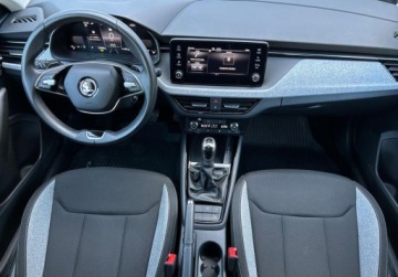 Skoda Kamiq Crossover Facelifting 1.0 TSI 115KM 2024 Skoda Kamiq Selection, Podgrzewane fotele i kierownica, Tempomat, Bezwypad, zdjęcie 3