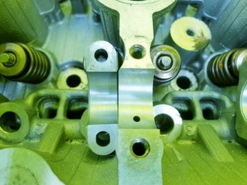 ГОЛОВКА ДВИГАТЕЛЯ PEUGEOT 308 207 208 C3 C4 R55 R56 1.4 1.6 VTI V753354980R