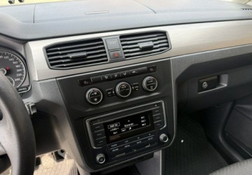 Volkswagen Caddy IV Kombi Maxi 2.0 TDI SCR BlueMotion Technology 102KM 2016 Volkswagen Caddy 2,0 TDI 102KM Klimatyzacja Serwis Kola lato zima 2.0, zdjęcie 16