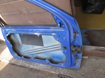 DVEŘE LEVÉ PŘEDNÍ VW GOLF IV LW5Z 3D