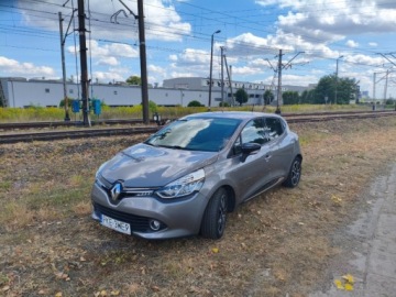 Renault Clio IV Hatchback 5d ENERGY TCe 99g 90KM 2015 Renault Clio RENAULT CLIO 900 TCE benzyna zarejestrowane w kraju Benzyna, zdjęcie 1