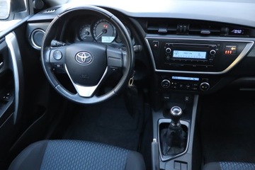 Toyota Auris II Touring Sports D-4D 90 90KM 2014 Toyota Auris 1.4 D-4D, Salon Polska, Serwis ASO, zdjęcie 6