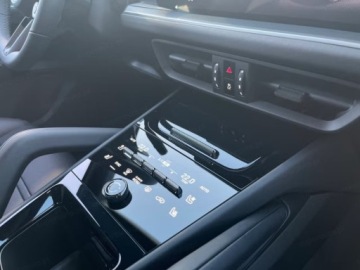 Porsche Cayenne III SUV Facelifting 3.0 353KM 2026 PORSCHE Cayenne Black Edition Suv 3.0 (353 KM) 2026, zdjęcie 13