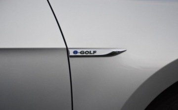 Volkswagen Golf VII e-Golf Facelifting Electro 136KM 2018 Volkswagen Golf 136 KM FULL LED Nawigacja Serwisowany Zarejestrowany 136KM, zdjęcie 35