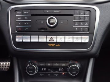 Mercedes GLA I Off-Roader Facelifting 2.0 220 184KM 2019 Mercedes GLA GLA 220 4MATIC, Salon Polska, zdjęcie 11