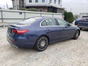 Mercedes 2024 Mercedes-Benz Klasa C 300 4Matic 2.0l 2.0 Benzyna 250KM, zdjęcie 3