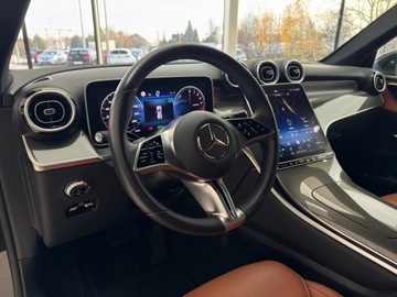 Mercedes GLC C254/X254 Coupe Plug-In 2.0 300de 333KM 2024 Mercedes-Benz GLC 300 4-Matic Avantgarde / 1właści, zdjęcie 6