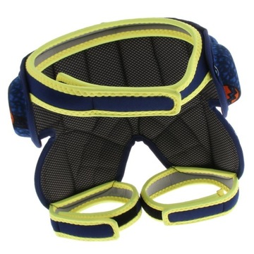 Детские шорты с 3D-мягкими вставками на бедрах.