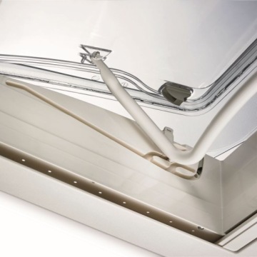 Мансардное окно для кемпера Heki Style 43-60 с принудительной циркуляцией Dometic