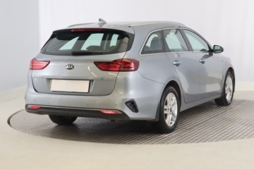 Kia Ceed III Kombi 1.6 CRDi 136KM 2021 Kia Ceed 1.6 CRDi MHEV, Salon Polska, Serwis ASO, zdjęcie 4