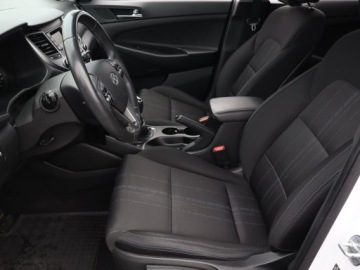 Hyundai Tucson III SUV 1.6 GDI 132KM 2017 Hyundai Tucson 1.6 GDI, Salon Polska, Serwis ASO, zdjęcie 8