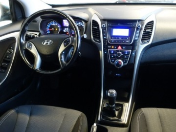 Hyundai i30 II Hatchback 3d 1.4 100KM 2013 Hyundai i30 1.4, zdjęcie 23