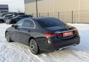 Mercedes Klasa E W213 Limuzyna Plug-in Facelifting 2.0 300de 306KM 2021 Mercedes-Benz Klasa E E 300 DE Plug-in 306 KM 2021r Bezwypadkowy 89.000, zdjęcie 5