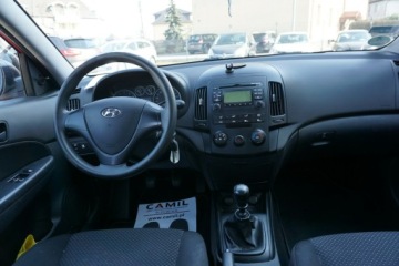 Hyundai i30 I Hatchback 1.4 109KM 2010 Hyundai i30 zarejestrowany, ubezpieczony, zdjęcie 12