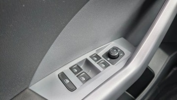 Volkswagen T-Cross SUV 1.0 TSI 115KM 2019 Volkswagen T-Cross 1.0TSI 115KM SalonPL ASO Iwl Le, zdjęcie 32