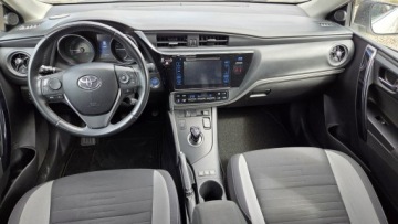 Toyota Auris II Touring Sports Facelifting 1.8 Hybrid 136KM 2016 Toyota Auris 1.8 HSD 136KM PDC Serwis Kamera, zdjęcie 6