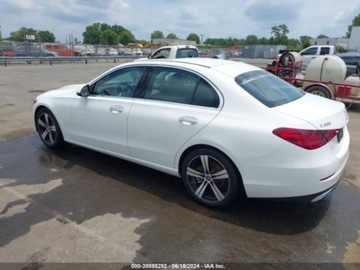 Mercedes 2022 Mercedes-Benz Klasa C 2022 Mercedes-Benz C-Class C 300 Sedan 2.0 Benzyna, zdjęcie 3