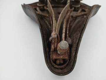 СТАРОЕ КОЖАНОЕ ВЕЛОСИПЕДНОЕ СИДЕНИЕ ОТ PRL