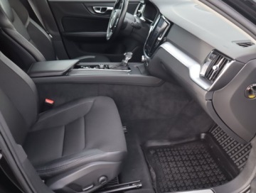 Volvo V60 II  Kombi 2.0 D4 190KM 2019 Volvo V60 D4 2.0, Salon Polska, Serwis ASO, zdjęcie 8