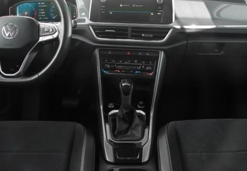 Volkswagen T-Roc I SUV Facelifting 1.5 TSI ACT 150KM 2024 Volkswagen T-Roc 1.5TSI 150KM DSG, Style, Podgrz. fotele, Kamera cofania,, zdjęcie 15