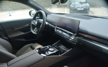 BMW Seria 5 G90-91 Touring 2.0 520d 197KM 2025 BMW Seria 5 BMW Bonkowscy Salon Polska Promocyjne Finansowanie 2.0, zdjęcie 8