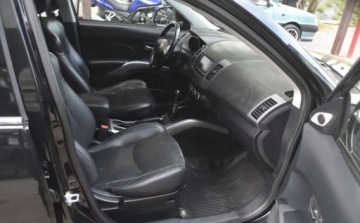 Peugeot 4007 2007 Peugeot 4007 Peugeot 4007 HDI FAP 7-Sitzer Sport 2.2 Diesel 156KM, zdjęcie 7