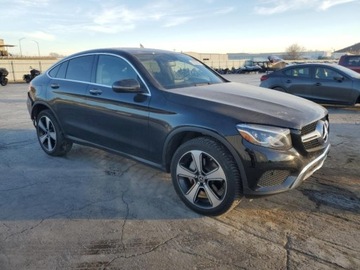 Mercedes GLC C253 2018 Mercedes-Benz GLC 2018 MERCEDES-BENZ GLC COUPE 300 4MATIC 2.0 Benzyna 255KM, zdjęcie 4
