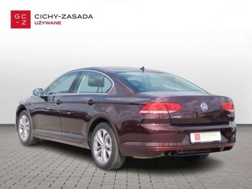 Volkswagen Passat B8 Limousine 1.8 TSI BlueMotion Technology 180KM 2017 Volkswagen Passat Salon PL, FV23, ACC, ASO, DSG 1.8 Benzyna 180KM, zdjęcie 2