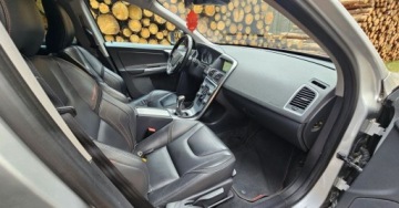 Volvo XC60 I SUV Facelifting 2.0 D3 DRIVE-E 150KM 2016 Volvo XC 60 2016R Stan bardzo dobry , wymieniony rozrzad , pelna dokumenta, zdjęcie 16