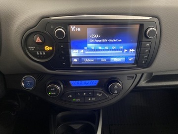 Toyota Yaris III Hatchback 5d Facelifting Hybrid 100KM 2015 Toyota Yaris Hybrid 100 Premium III (2011-2019) To, zdjęcie 15