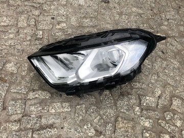 FORD ECO SPORT LAMPA PRZEDNIA LEWA CZARNA