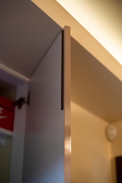 Самоклеящийся уплотнитель для дверей и окон 12х10мм CZ 5м