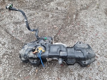 NÁDRŽ PALIVA AUDI Q8 BENZÍN 4M0201021GK