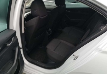 Skoda Octavia IV Liftback 1.5 TSI EVO 150KM 2024 Skoda Octavia 1,5TSI Selection 10.000km przebieg PL Salon Pakiet Winter Pl, zdjęcie 8