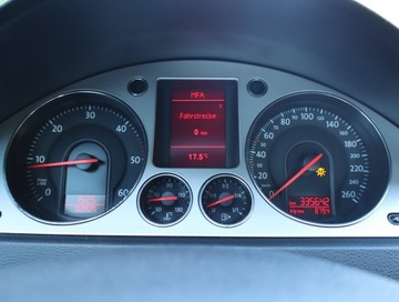 Volkswagen Passat B6 Sedan 2.0 TDI 140KM 2008 VW Passat 2.0 TDI, Klima, Klimatronic, El. szyby, zdjęcie 10