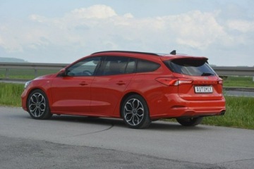 Ford Focus IV Kombi 2.0 EcoBlue 150KM 2019 Ford Focus 2.0 EcoBlue ST-Line bezwypadkowy gwaran, zdjęcie 4