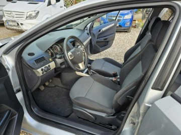 Opel Astra H Hatchback 5d 1.6 Twinport ECOTEC 105KM 2007 Opel Astra Opłacona Zdrowa Zadbana Serwisowana, zdjęcie 6