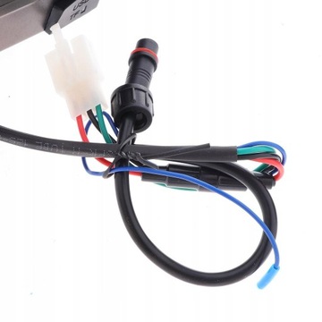 1 пара мотоциклетных аудиосистем с Bluetooth FM-радио