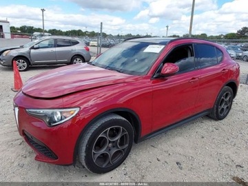 Alfa Romeo Stelvio SUV 2.0 Turbo 280KM 2018 Alfa Romeo Stelvio Sport 2018 2.0l 2.0 Benzyna 280KM, zdjęcie 1