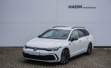 Volkswagen Golf VIII Variant 1.5 eTSI 150KM 2023 Volkswagen Golf Volkswagen Golf 1.5 eTSI MHEV R-Line DSG 1.5 Benzyna 150KM, zdjęcie 3