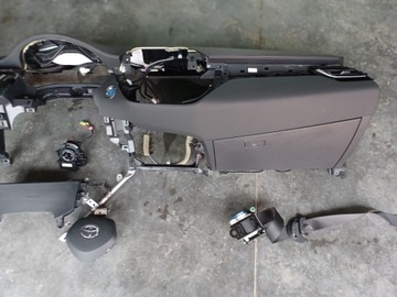 TOYOTA CHR PUSH BOARD ЛИФТ КОЖА