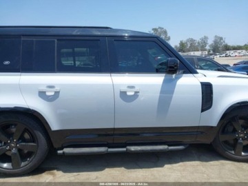 Land Rover Defender IV (L663) 2023 Land Rover Defender 110 X-Dynamic SE 2023 3.0l 3.0 Benzyna 395KM, zdjęcie 6