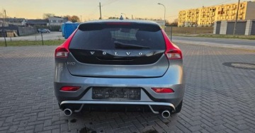 Volvo V40 II Hatchback Facelifting 2.0 D2 120KM 2017 Volvo V40 R-design 2.0 Diesel 120KM, zdjęcie 3